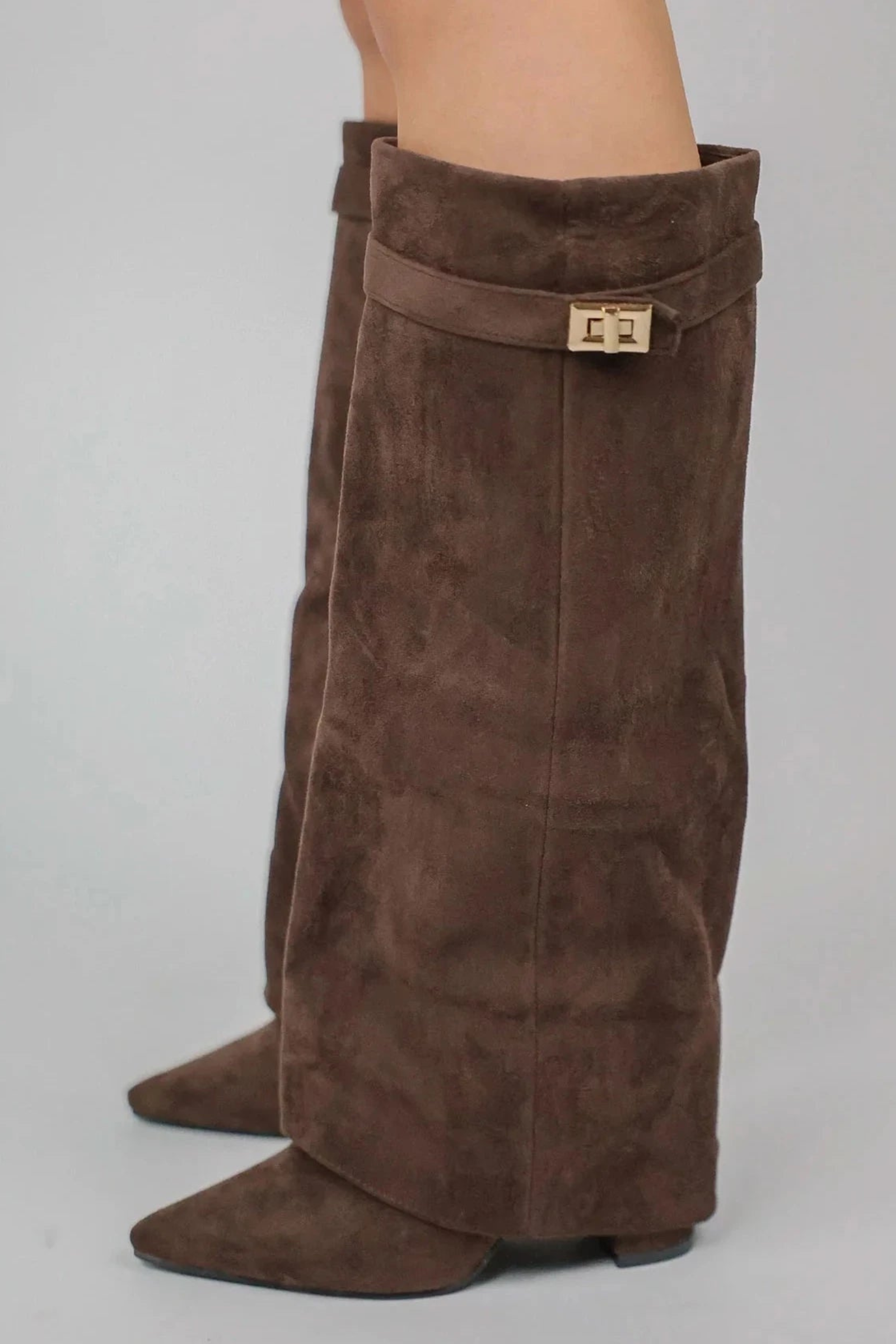 BEVERLY BOOTS